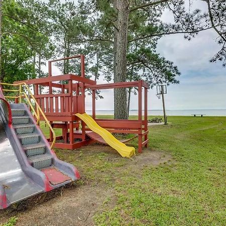 Vacation Home Lake Livingston! Onalaska Ngoại thất bức ảnh