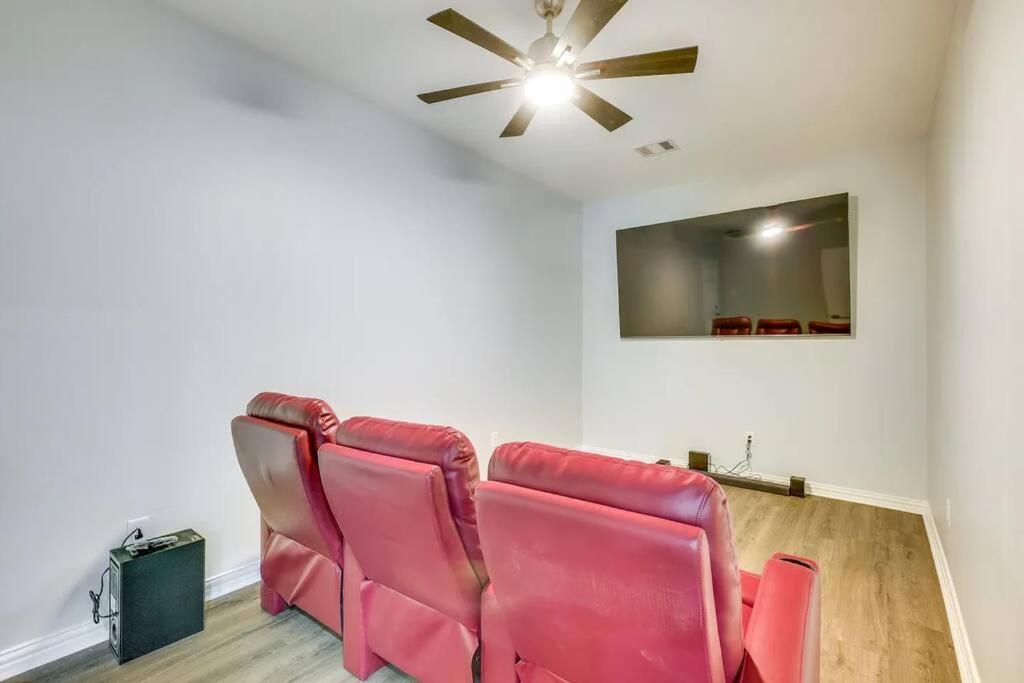 Vacation Home Lake Livingston! Onalaska Ngoại thất bức ảnh