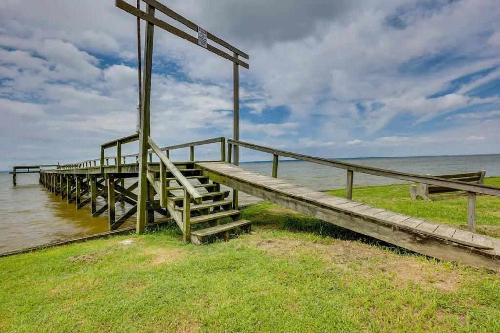 Vacation Home Lake Livingston! Onalaska Ngoại thất bức ảnh